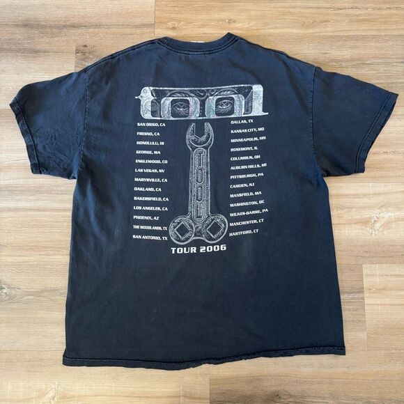 Vintage Tool 2006 10000 Days Black Shirt Tour Size XL Tennessee River Tag Metal - Picture 5 of 9